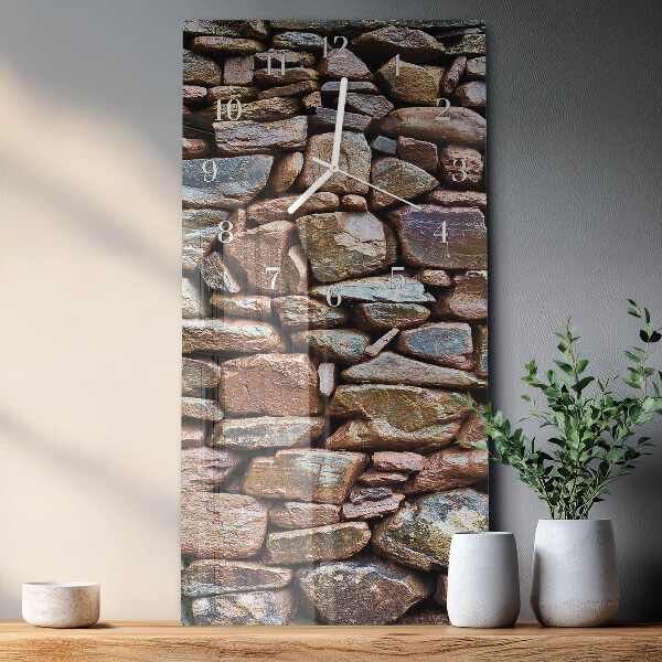 Vertikale Uhr Steinmauer