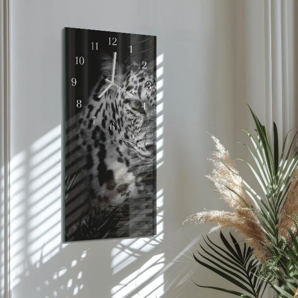 Vertikale Uhr Tiger