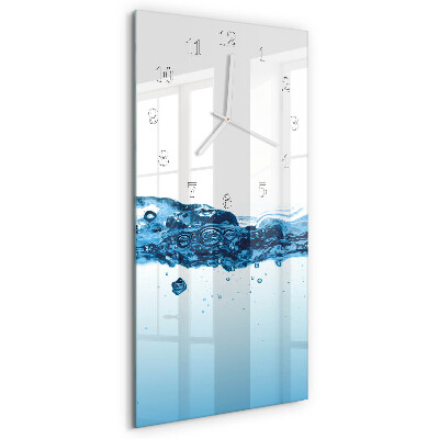 Vertikale Uhr Wasser