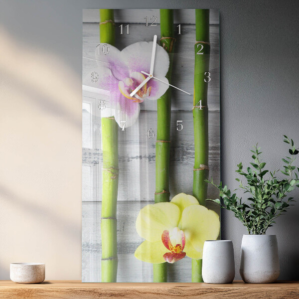 Vertikale Uhr Orchideenbambus