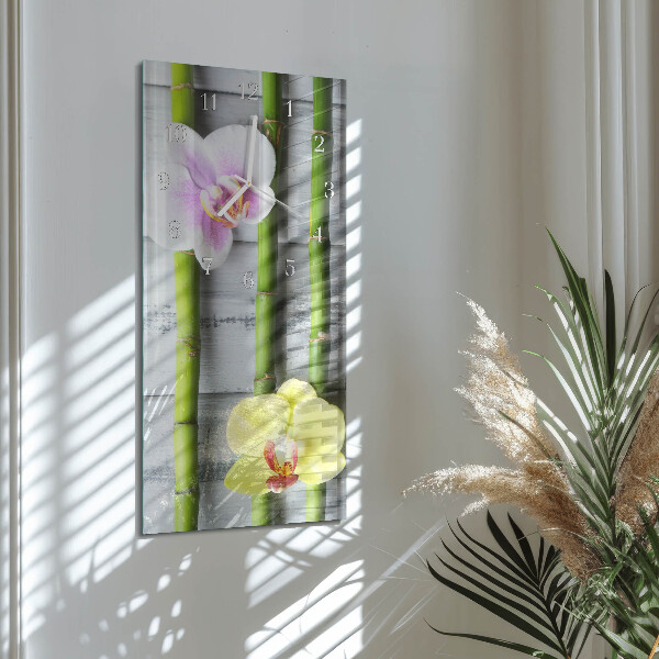 Vertikale Uhr Orchideenbambus