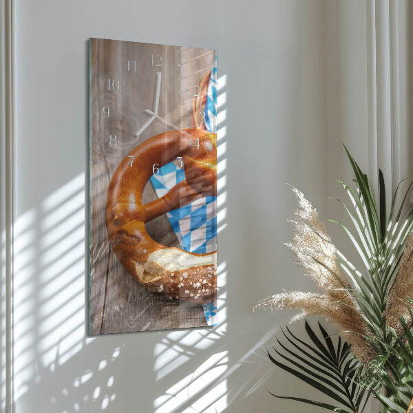 Vertikale Uhr Brezel