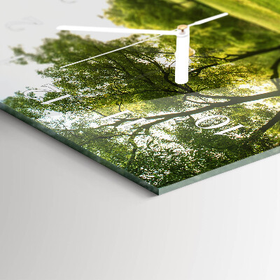 Horizontale Uhr Das Grün der Natur