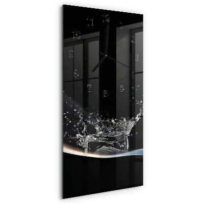 Vertikale Uhr Wasser