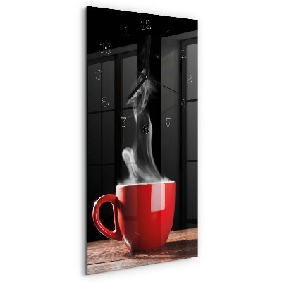 Vertikale Uhr Tasse Kaffee
