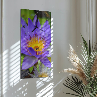 Vertikale Uhr Blume