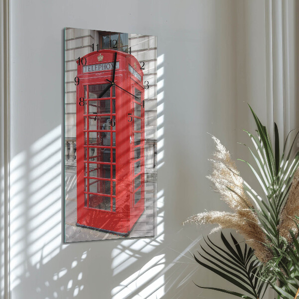 Vertikale Uhr Öffentliche Telefonzelle