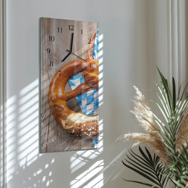 Vertikale Uhr Brezel