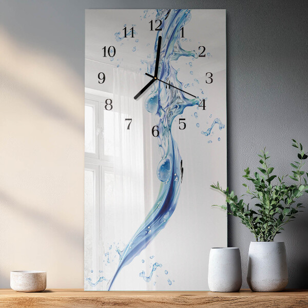 Vertikale Uhr Wasser
