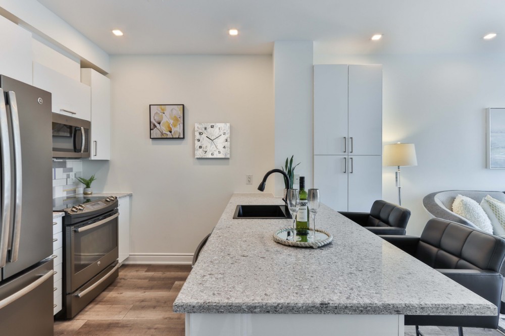 Dekoration an Küchenwänden