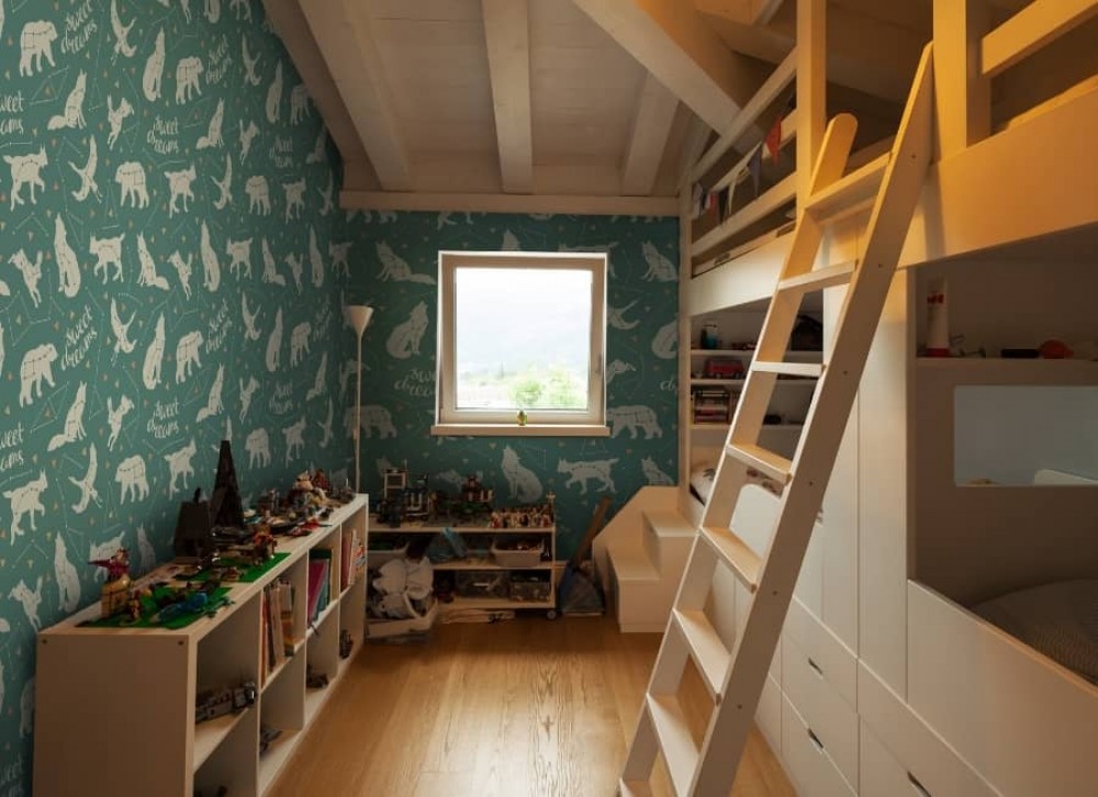 wie man ein kleines Zimmer für zwei Kinder einrichtet